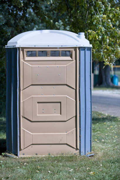 Portable Toilet Options We Offer in Elsberry, MO